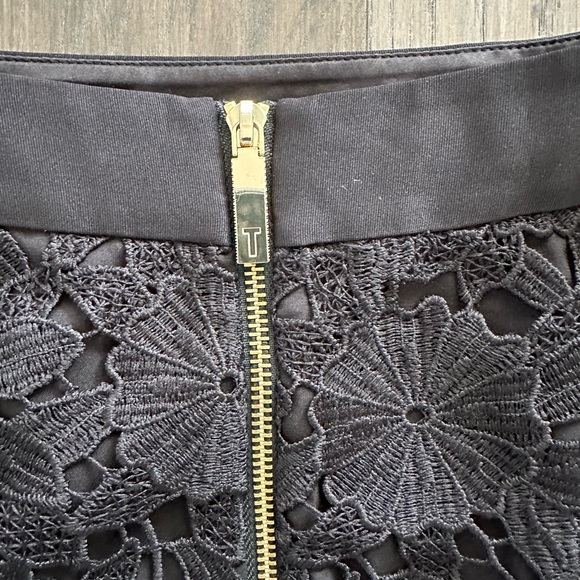 Ted Baker London Lace Mini Skirt - Picture 5 of 6